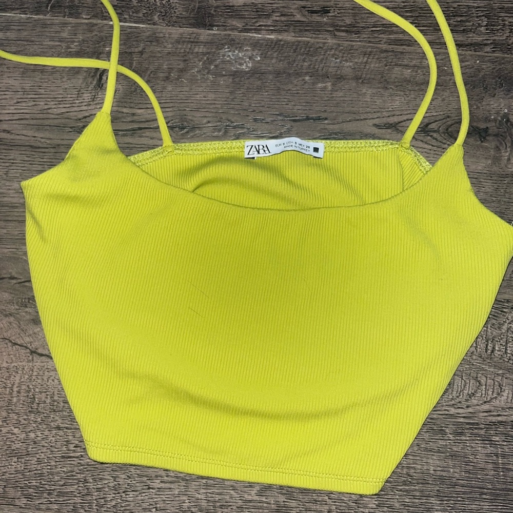 Zara Women's Yellow Crop Top